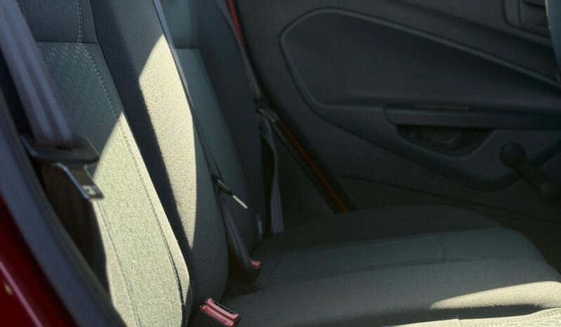 
								2009 Ford Fiesta 1.4 Zetec full									