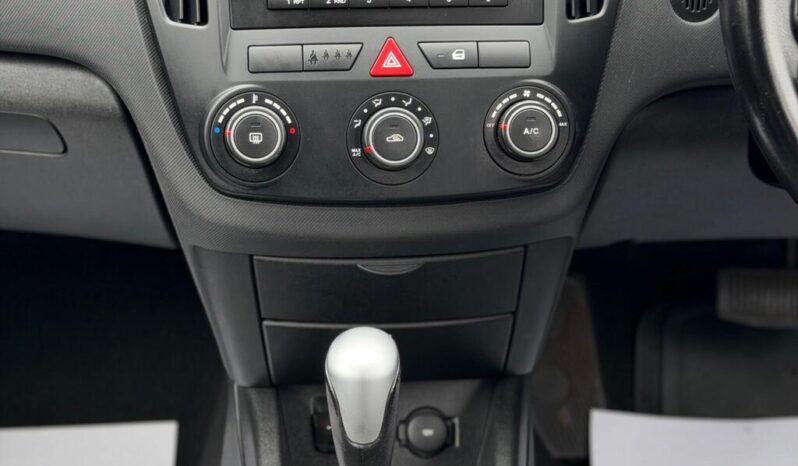
								2008 Kia Ceed full									