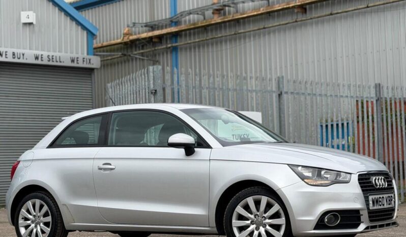 
								2011 Audi A1 full									