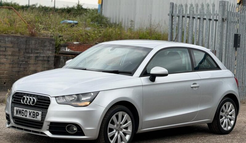 
								2011 Audi A1 full									