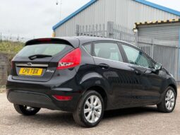 
										2011 Ford Fiesta full									