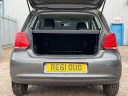 
										2011 Volkswagen Polo full									