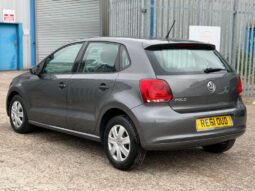 
										2011 Volkswagen Polo full									