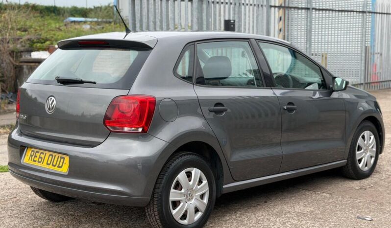 
								2011 Volkswagen Polo full									