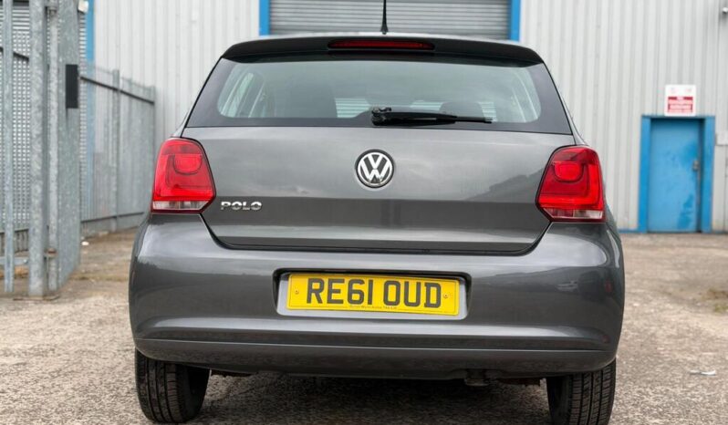 
								2011 Volkswagen Polo full									