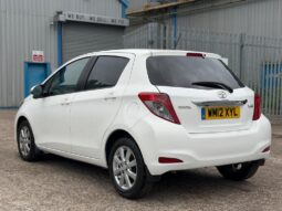 
										2012 Toyota Yaris full									