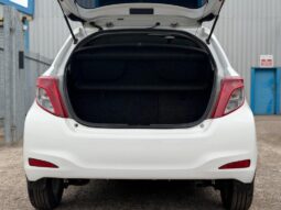 
										2012 Toyota Yaris full									