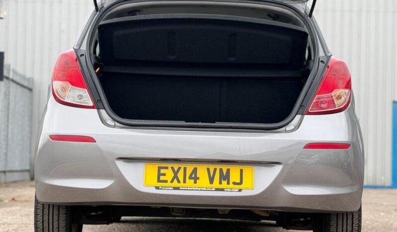 
								2014 Hyundai i20 full									