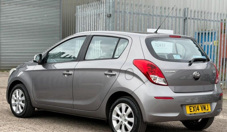 
								2014 Hyundai i20 full									