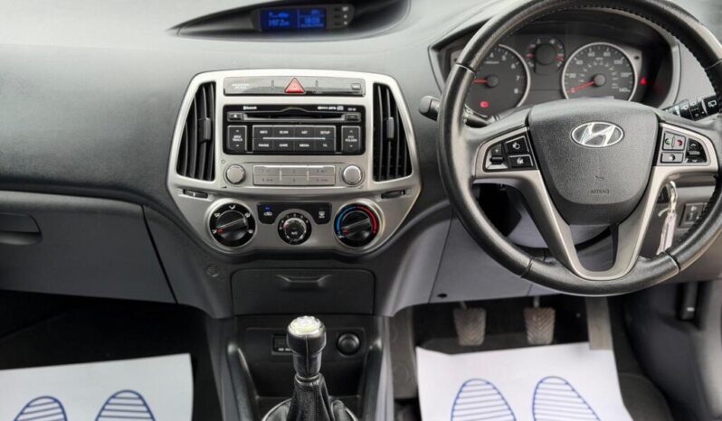 
								2014 Hyundai i20 full									