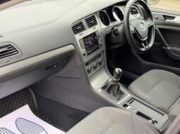 
										2014 Volkswagen Golf full									