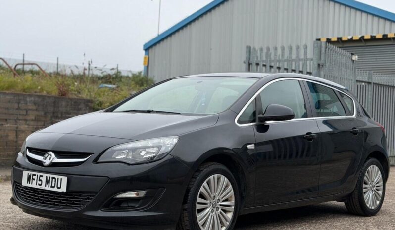 
								2015 Vauxhall Astra full									